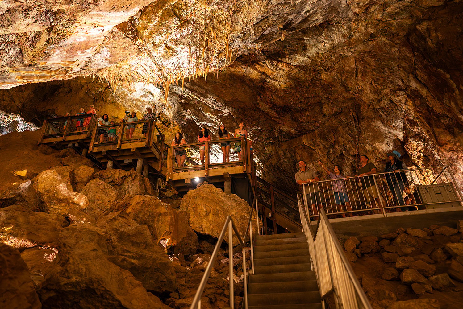Glenwood Springs Caverns